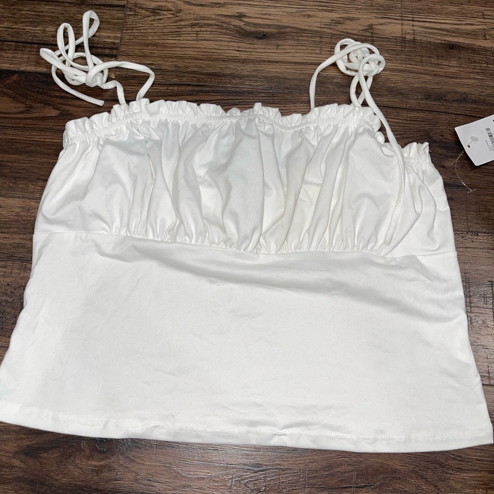 White crop tank top